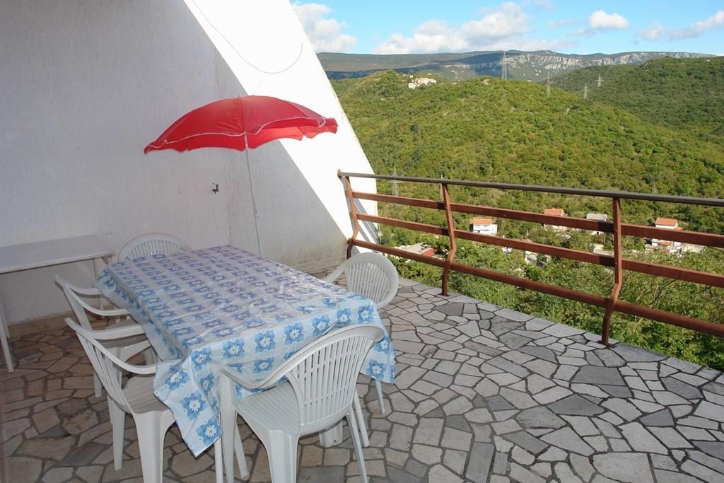 Beautiful Apartment In Crikvenica With Kitchen الغرفة الصورة